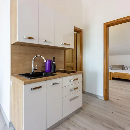 Helles Mit Atemberaubenden Meerblick Bis Zur Insel Krk Apartment Crikvenica