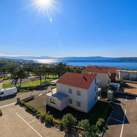 Apartamento Helles Mit Atemberaubenden Meerblick Bis Zur Insel Krk *