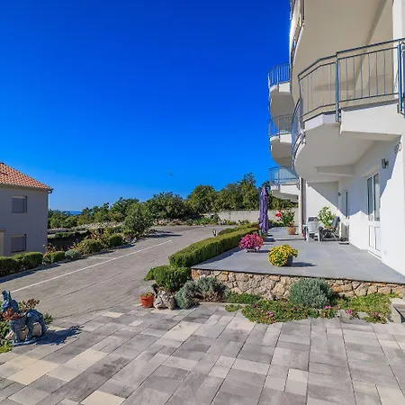 Helles Mit Atemberaubenden Meerblick Bis Zur Insel Krk *