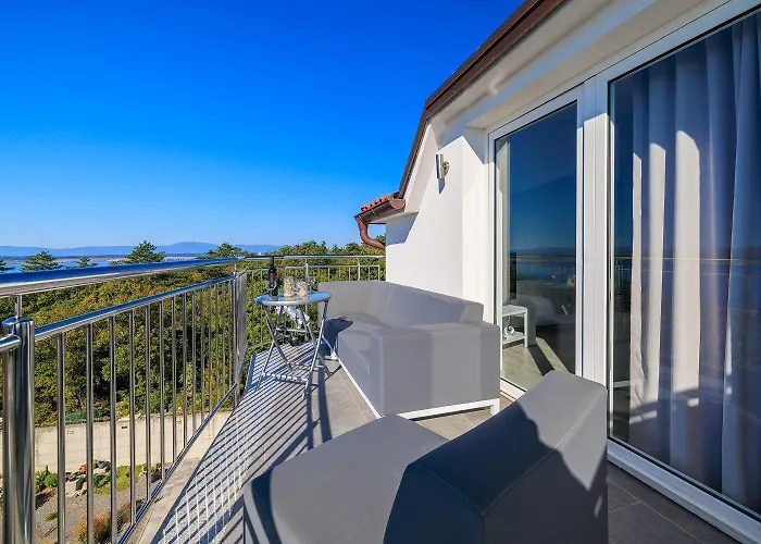 Helles Mit Atemberaubenden Meerblick Bis Zur Insel Krk Lejlighed Crikvenica