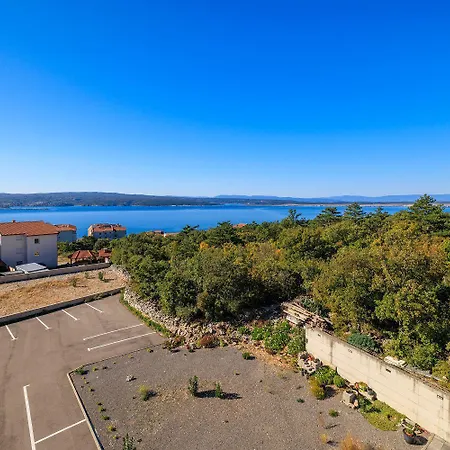 Daire Helles Mit Atemberaubenden Meerblick Bis Zur Insel Krk Crikvenica