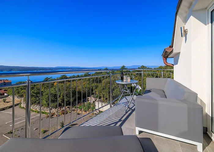 Helles Mit Atemberaubenden Meerblick Bis Zur Insel Krk *