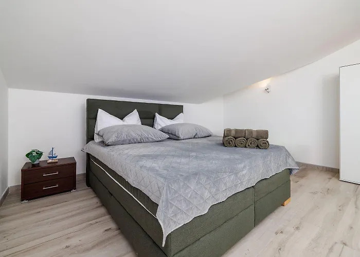 Daire Helles Mit Atemberaubenden Meerblick Bis Zur Insel Krk