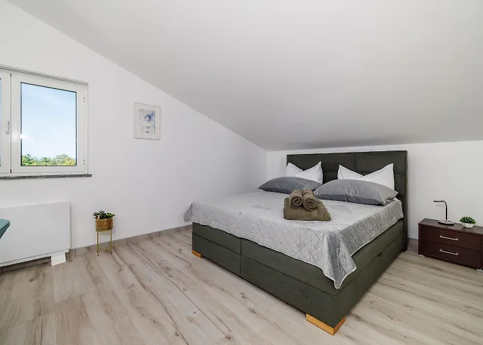 Apartment Helles Mit Atemberaubenden Meerblick Bis Zur Insel Krk Crikvenica