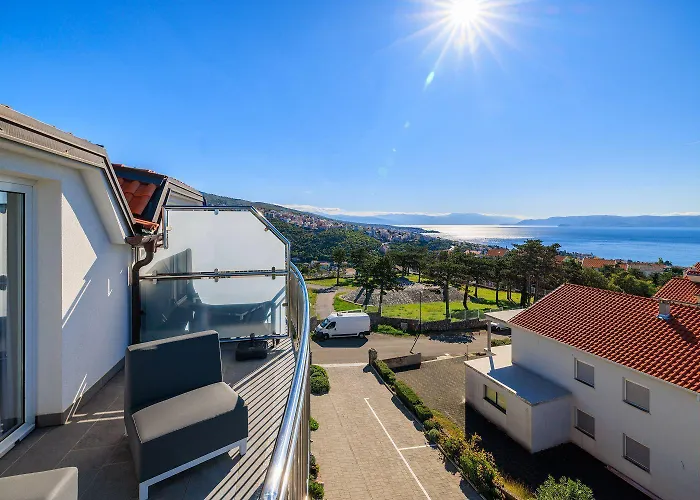 Helles Mit Atemberaubenden Meerblick Bis Zur Insel Krk Daire *