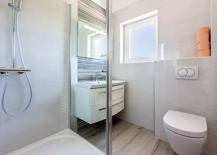 Daire Helles Mit Atemberaubenden Meerblick Bis Zur Insel Krk