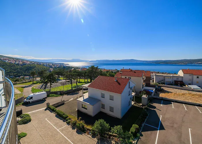 Apartment Helles Mit Atemberaubenden Meerblick Bis Zur Insel Krk *